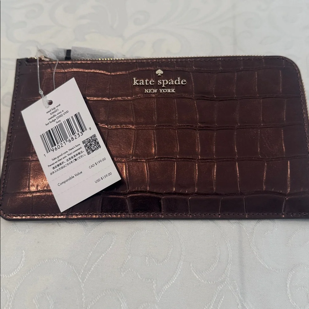 ♠️Kate spade Lucy Croc Embossed Medium L-Zip Wristlet
